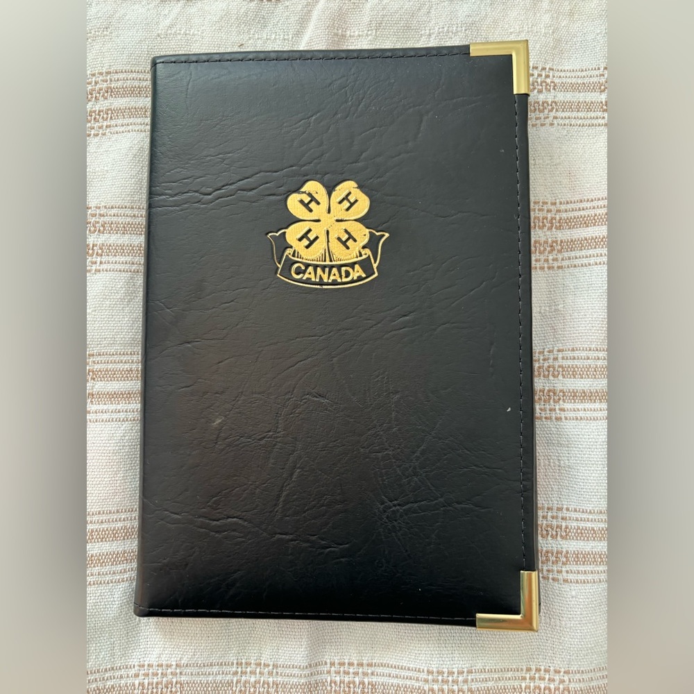 Vintage 4h tri fold clipboard